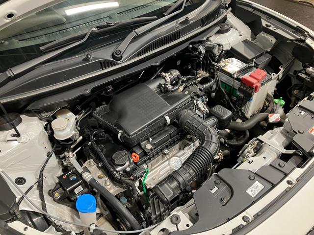 フロンクス ベースグレード　４ＷＤ　夏冬タイヤ　ＥＴＣ　全方位カメラ　純正ディスプレイオーディオ　マルチインフォメーションディスプレー　ミラーヒーター　シートヒーター　純正アルミホイール　ブラインドスポットモニター（7枚目）