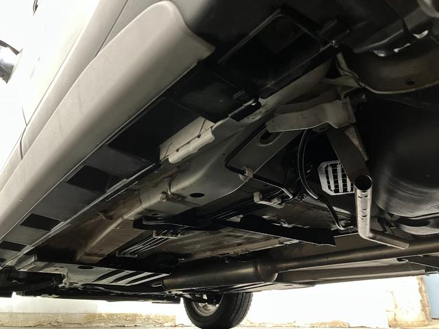 フロンクス ベースグレード　４ＷＤ　夏冬タイヤ　ＥＴＣ　全方位カメラ　純正ディスプレイオーディオ　マルチインフォメーションディスプレー　ミラーヒーター　シートヒーター　純正アルミホイール　ブラインドスポットモニター（10枚目）