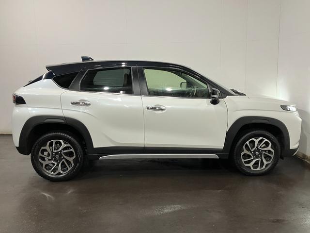 フロンクス ベースグレード　４ＷＤ　夏冬タイヤ　ＥＴＣ　全方位カメラ　純正ディスプレイオーディオ　マルチインフォメーションディスプレー　ミラーヒーター　シートヒーター　純正アルミホイール　ブラインドスポットモニター（14枚目）