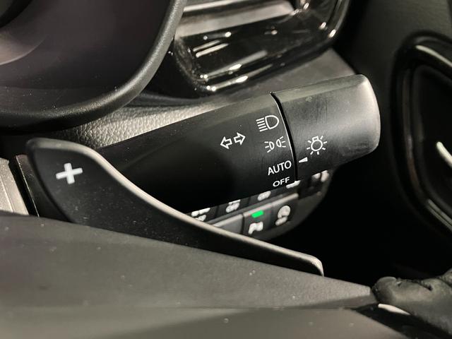 フロンクス ベースグレード　４ＷＤ　夏冬タイヤ　ＥＴＣ　全方位カメラ　純正ディスプレイオーディオ　マルチインフォメーションディスプレー　ミラーヒーター　シートヒーター　純正アルミホイール　ブラインドスポットモニター（32枚目）