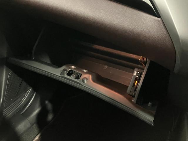 フロンクス ベースグレード　４ＷＤ　夏冬タイヤ　ＥＴＣ　全方位カメラ　純正ディスプレイオーディオ　マルチインフォメーションディスプレー　ミラーヒーター　シートヒーター　純正アルミホイール　ブラインドスポットモニター（48枚目）