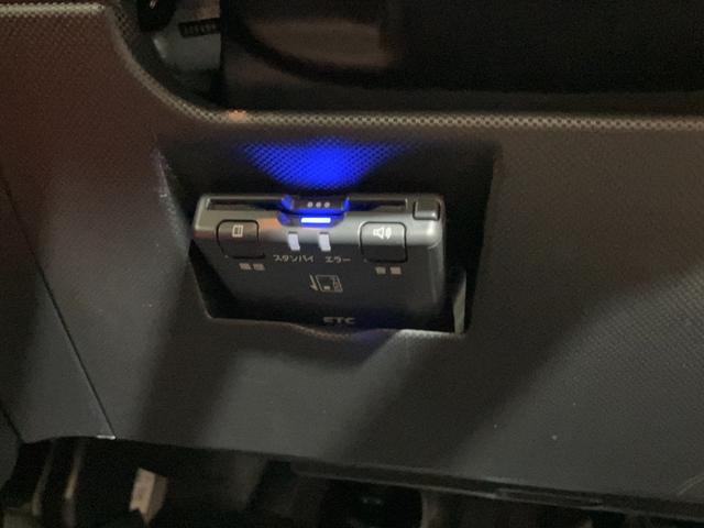 ライズ Ｚ　４ＷＤ　夏冬タイヤ　ＥＴＣ　ブラインドスポットモニター　バックカメラ　純正ディスプレイオーディオ　フルセグＴＶ　ＨＤＭＩ接続　シートヒーター　クルーズコントロール　コーナーセンサー（3枚目）