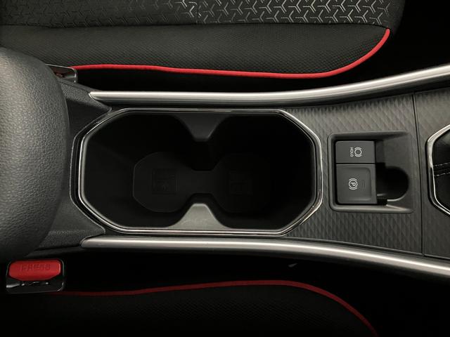 ライズ Ｚ　４ＷＤ　夏冬タイヤ　ＥＴＣ　ブラインドスポットモニター　バックカメラ　純正ディスプレイオーディオ　フルセグＴＶ　ＨＤＭＩ接続　シートヒーター　クルーズコントロール　コーナーセンサー（39枚目）