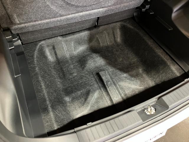 ライズ Ｚ　４ＷＤ　夏冬タイヤ　ＥＴＣ　ブラインドスポットモニター　バックカメラ　純正ディスプレイオーディオ　フルセグＴＶ　ＨＤＭＩ接続　シートヒーター　クルーズコントロール　コーナーセンサー（59枚目）