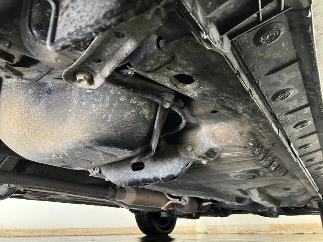 カローラフィールダー １．５Ｘ　４ＷＤ　ＥＴＣ　バックカメラ　社外ナビ　Ｗエアバック　衝突軽減ブレーキ　寒冷地仕様　横滑り防止装置　キーレスエントリー　オートマチックハイビーム　ミュージックプレイヤー接続可能（8枚目）