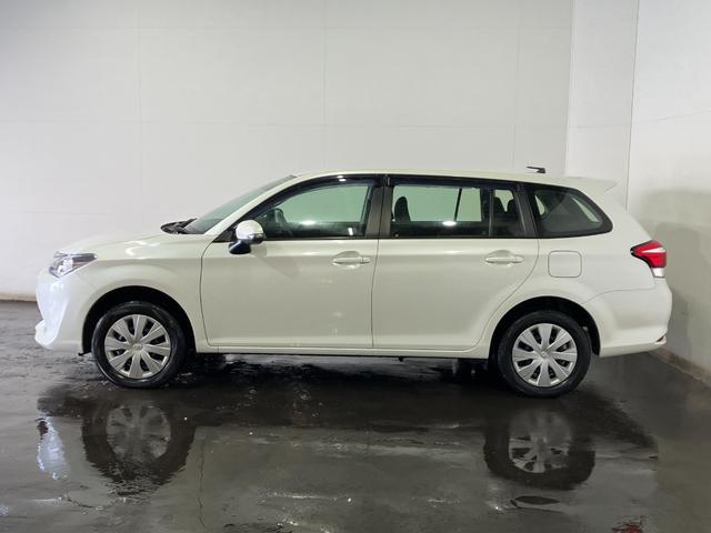 カローラフィールダー １．５Ｘ　４ＷＤ　ＥＴＣ　バックカメラ　社外ナビ　Ｗエアバック　衝突軽減ブレーキ　寒冷地仕様　横滑り防止装置　キーレスエントリー　オートマチックハイビーム　ミュージックプレイヤー接続可能（17枚目）