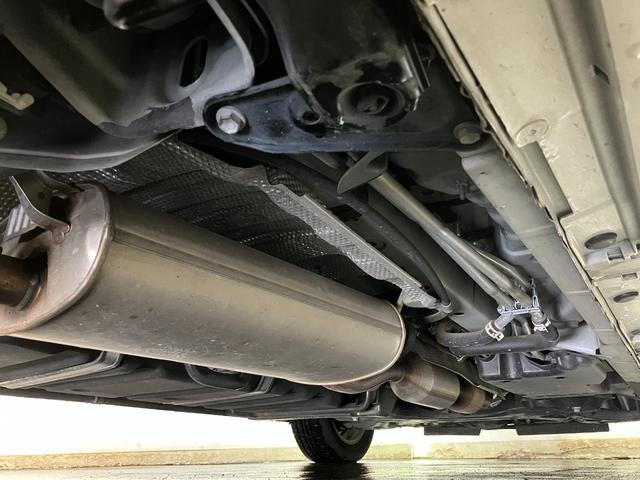 エスクァイア Ｘｉ　４ＷＤ　ＴＲＤグリル　ＥＴＣ　バックカメラ　純正ナビ　クルーズコントロール　エコモード　ルーフエアコン　純正アルミホイール　両側スライド片側電動スライドドア　ＭＴモード（8枚目）