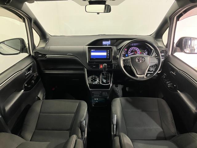 エスクァイア Ｘｉ　４ＷＤ　ＴＲＤグリル　ＥＴＣ　バックカメラ　純正ナビ　クルーズコントロール　エコモード　ルーフエアコン　純正アルミホイール　両側スライド片側電動スライドドア　ＭＴモード（20枚目）