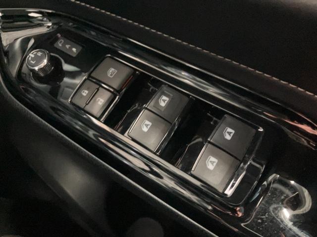 エスクァイア Ｘｉ　４ＷＤ　ＴＲＤグリル　ＥＴＣ　バックカメラ　純正ナビ　クルーズコントロール　エコモード　ルーフエアコン　純正アルミホイール　両側スライド片側電動スライドドア　ＭＴモード（52枚目）