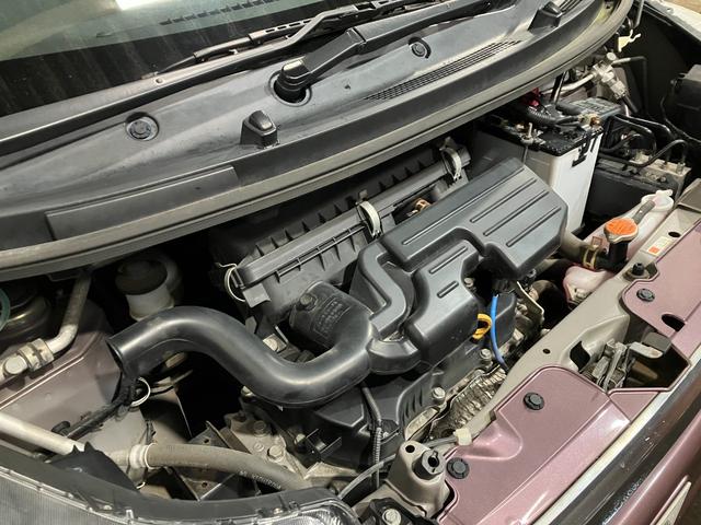 ムーヴ Ｌ　４ＷＤ　アイドリングストップ　Ｗエアバック　純正ＣＤプレーヤー　寒冷地仕様　ＡＢＳ　キーレスエントリー　ベンチシート　パワーウィンドウ　パワーステアリング　マニュアルエアコン（2枚目）