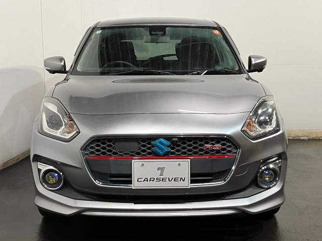 スイフト ハイブリッドＲＳ　４ＷＤ　ＥＴＣ　全方位カメラ　純正ナビ　クルーズコントロール　パドルシフト　ヒーテッドドアミラー　左右フロントシートヒーター　衝突軽減ブレーキ　ブルーエンブレム　横滑り防止機能　純正ホイール（10枚目）