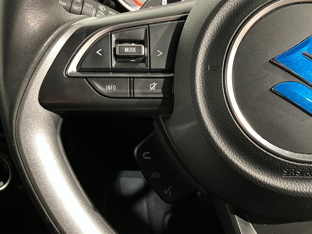 スイフト ハイブリッドＲＳ　４ＷＤ　ＥＴＣ　全方位カメラ　純正ナビ　クルーズコントロール　パドルシフト　ヒーテッドドアミラー　左右フロントシートヒーター　衝突軽減ブレーキ　ブルーエンブレム　横滑り防止機能　純正ホイール（28枚目）