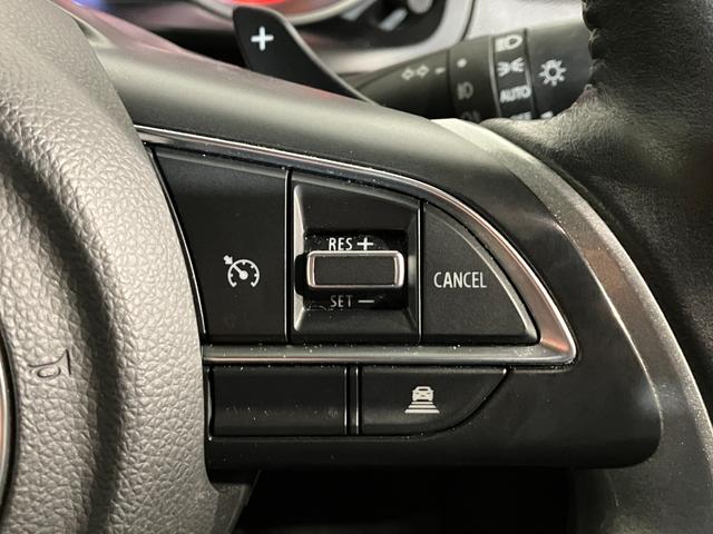 スイフト ハイブリッドＲＳ　４ＷＤ　ＥＴＣ　全方位カメラ　純正ナビ　クルーズコントロール　パドルシフト　ヒーテッドドアミラー　左右フロントシートヒーター　衝突軽減ブレーキ　ブルーエンブレム　横滑り防止機能　純正ホイール（30枚目）