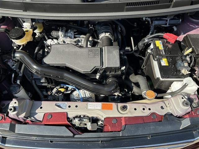 ルーミー カスタムＧ　４ＷＤ　ワンセグ　メモリーナビ　バックカメラ　衝突被害軽減システム　ＥＴＣ　両側電動スライド　ＬＥＤヘッドランプ　ウオークスルー　アイドリングストップ（7枚目）