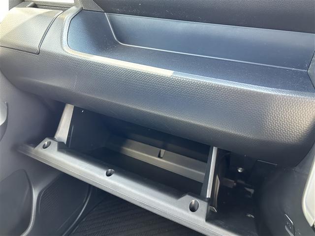 ルーミー カスタムＧ　４ＷＤ　ワンセグ　メモリーナビ　バックカメラ　衝突被害軽減システム　ＥＴＣ　両側電動スライド　ＬＥＤヘッドランプ　ウオークスルー　アイドリングストップ（38枚目）