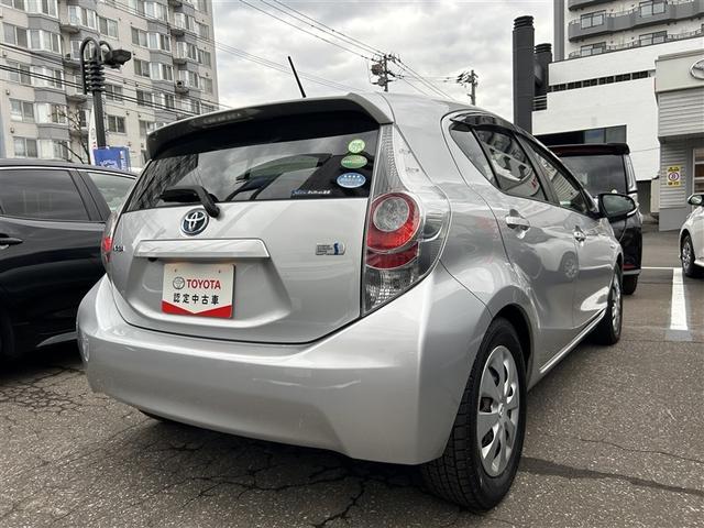 アクア S ワンセグ メモリーナビ DVD再生 バックカメラ ETC 記録簿(6枚目)