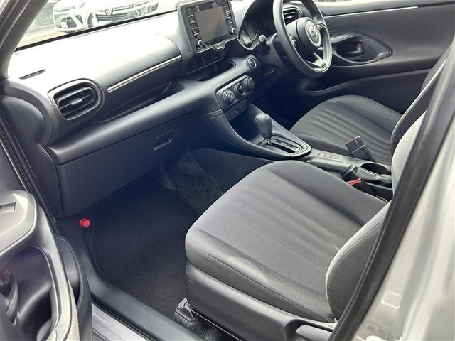 ヤリス Ｘ　４ＷＤ　メモリーナビ　バックカメラ　衝突被害軽減システム　ＥＴＣ（33枚目）