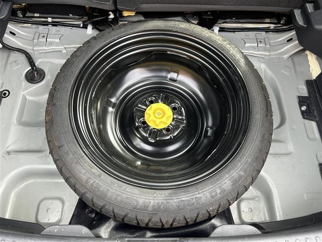 ヤリス Ｘ　４ＷＤ　メモリーナビ　バックカメラ　衝突被害軽減システム　ＥＴＣ（37枚目）