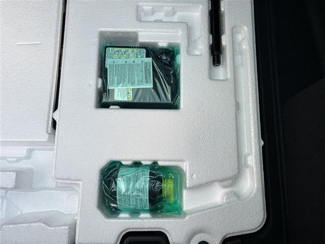 プリウス Z サンルーフ 4WD フルセグ メモリーナビ バックカメラ 衝突被害軽減システム ETC ドラレコ LEDヘッドランプ(36枚目)