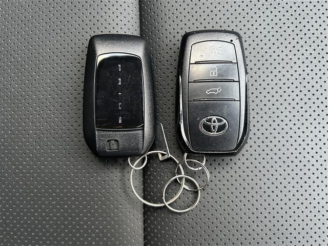 プリウス Z サンルーフ 4WD フルセグ メモリーナビ バックカメラ 衝突被害軽減システム ETC ドラレコ LEDヘッドランプ(40枚目)