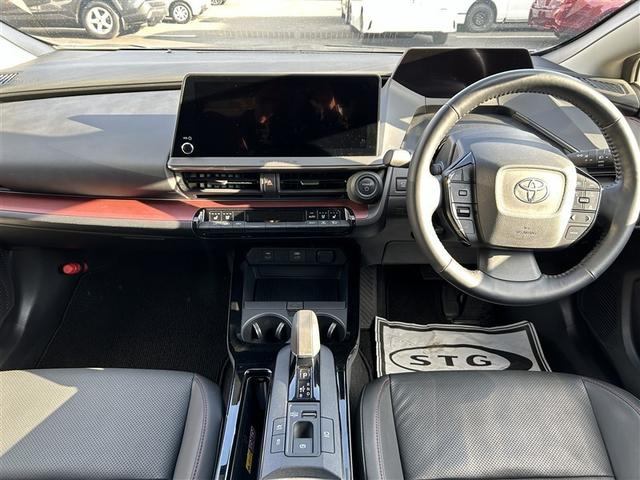 プリウス Ｚ　サンルーフ　４ＷＤ　フルセグ　メモリーナビ　バックカメラ　衝突被害軽減システム　ＥＴＣ　ドラレコ　ＬＥＤヘッドランプ（13枚目）