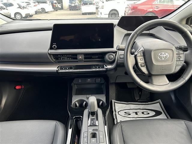 プリウス Ｚ　サンルーフ　４ＷＤ　フルセグ　メモリーナビ　バックカメラ　衝突被害軽減システム　ＥＴＣ　ドラレコ　ＬＥＤヘッドランプ（13枚目）