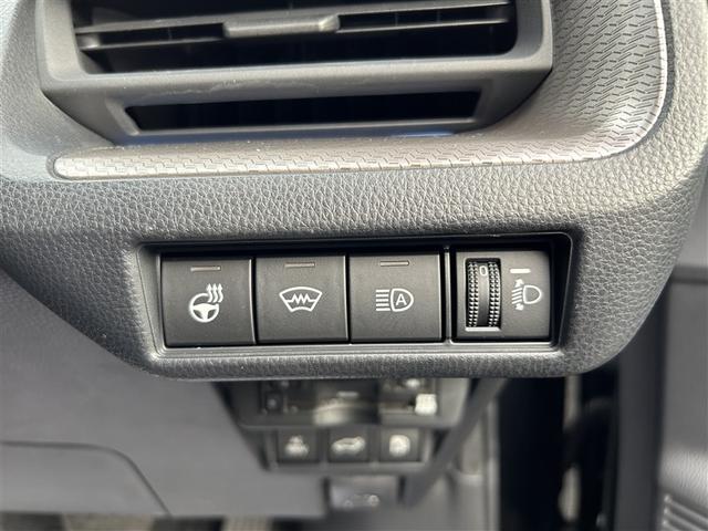 プリウス Ｚ　サンルーフ　４ＷＤ　フルセグ　メモリーナビ　バックカメラ　衝突被害軽減システム　ＥＴＣ　ドラレコ　ＬＥＤヘッドランプ（18枚目）