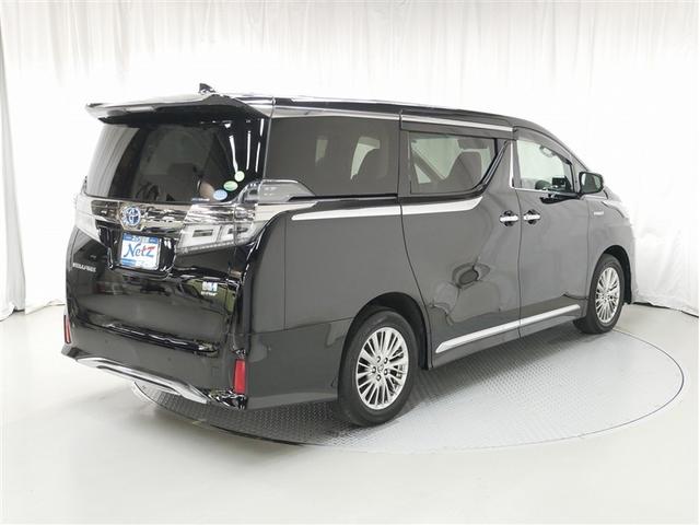 ヴェルファイアハイブリッド ＺＲ　４ＷＤ　フルセグ　メモリーナビ　バックカメラ　衝突被害軽減システム　ＥＴＣ　両側電動スライド　ＬＥＤヘッドランプ　乗車定員７人（3枚目）