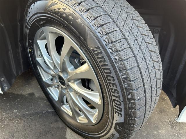 プリウス Sセーフティプラス 4WD フルセグ メモリーナビ DVD再生 バックカメラ 衝突被害軽減システム ETC ドラレコ LEDヘッドランプ(9枚目)