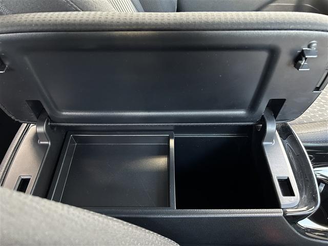 プリウス Sセーフティプラス 4WD フルセグ メモリーナビ DVD再生 バックカメラ 衝突被害軽減システム ETC ドラレコ LEDヘッドランプ(26枚目)