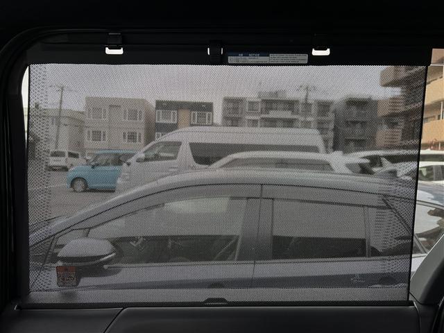 ヴォクシー ハイブリッドＳ－Ｚ　４ＷＤ　フルセグ　メモリーナビ　バックカメラ　衝突被害軽減システム　ＥＴＣ　両側電動スライド　ＬＥＤヘッドランプ　乗車定員７人　３列シート（30枚目）