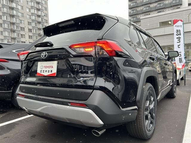 RAV4 ハイブリッドアドベンチャー サンルーフ 4WD フルセグ メモリーナビ バックカメラ 衝突被害軽減システム ETC ドラレコ LEDヘッドランプ 記録簿 アイドリングストップ(3枚目)