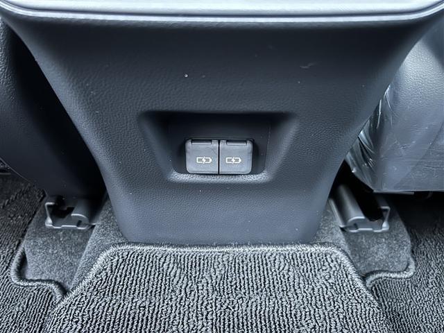 RAV4 ハイブリッドアドベンチャー サンルーフ 4WD フルセグ メモリーナビ バックカメラ 衝突被害軽減システム ETC ドラレコ LEDヘッドランプ 記録簿 アイドリングストップ(31枚目)