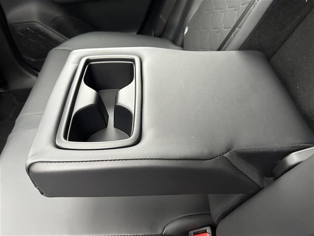 RAV4 ハイブリッドアドベンチャー サンルーフ 4WD フルセグ メモリーナビ バックカメラ 衝突被害軽減システム ETC ドラレコ LEDヘッドランプ 記録簿 アイドリングストップ(32枚目)