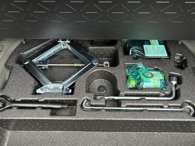 RAV4 ハイブリッドアドベンチャー サンルーフ 4WD フルセグ メモリーナビ バックカメラ 衝突被害軽減システム ETC ドラレコ LEDヘッドランプ 記録簿 アイドリングストップ(36枚目)