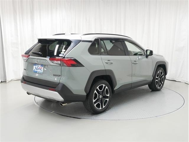 RAV4 アドベンチャー 4WD フルセグ メモリーナビ DVD再生 バックカメラ 衝突被害軽減システム ETC ドラレコ LEDヘッドランプ(3枚目)
