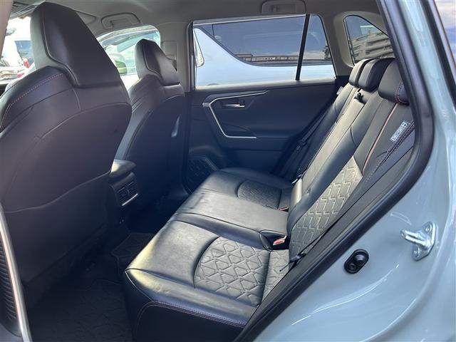 RAV4 アドベンチャー 4WD フルセグ メモリーナビ DVD再生 バックカメラ 衝突被害軽減システム ETC ドラレコ LEDヘッドランプ(32枚目)