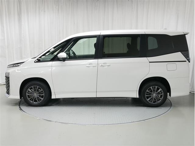 ヴォクシー ハイブリッドS-G 4WD メモリーナビ バックカメラ 衝突被害軽減システム ETC 電動スライドドア LEDヘッドランプ 乗車定員7人 3列シート(2枚目)