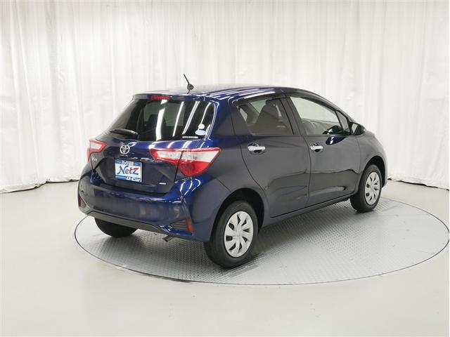 ヴィッツ Ｆ　セーフティーエディションＩＩ　４ＷＤ　フルセグ　メモリーナビ　ＤＶＤ再生　バックカメラ　衝突被害軽減システム　ＥＴＣ　ドラレコ（3枚目）