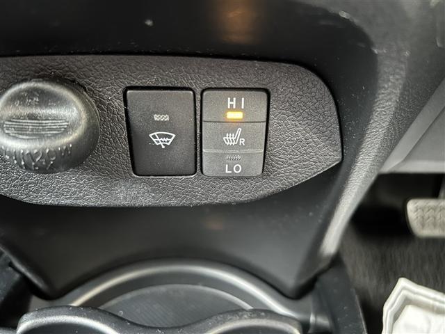 ヴィッツ Ｕ　４ＷＤ　フルセグ　メモリーナビ　ＤＶＤ再生　ＨＩＤヘッドライト　ワンオーナー（22枚目）