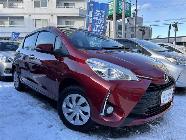 ヴィッツ Ｆ　セーフティーエディションＩＩＩ　４ＷＤ　フルセグ　メモリーナビ　ＤＶＤ再生　バックカメラ　衝突被害軽減システム　ＬＥＤヘッドランプ（4枚目）