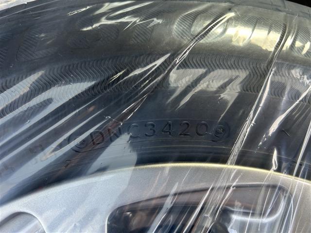 ヤリス Ｇ　４ＷＤ　メモリーナビ　バックカメラ　衝突被害軽減システム　ＥＴＣ　ＬＥＤヘッドランプ（12枚目）