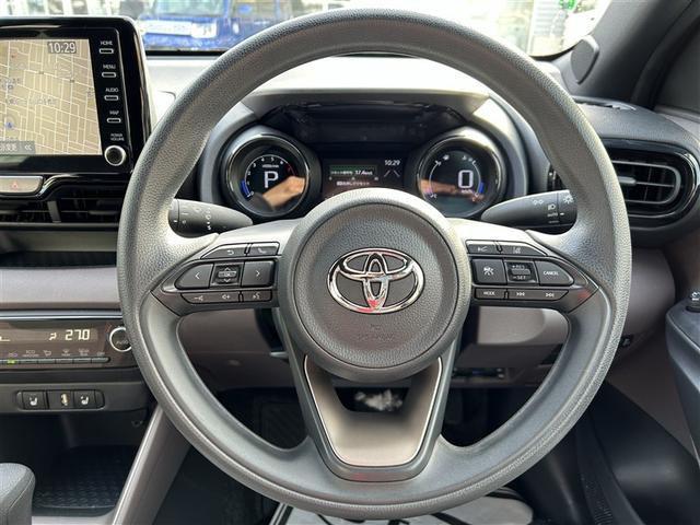 ヤリス Ｇ　４ＷＤ　メモリーナビ　バックカメラ　衝突被害軽減システム　ＥＴＣ　ＬＥＤヘッドランプ（14枚目）