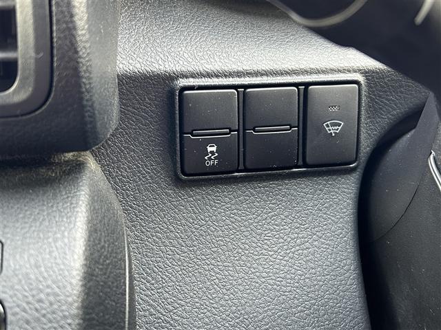 シエンタ Ｇ　４ＷＤ　フルセグ　メモリーナビ　バックカメラ　ＥＴＣ　両側電動スライド　乗車定員６人　３列シート　ワンオーナー（20枚目）