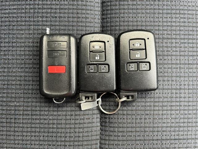 シエンタ Ｇ　４ＷＤ　フルセグ　メモリーナビ　バックカメラ　ＥＴＣ　両側電動スライド　乗車定員６人　３列シート　ワンオーナー（40枚目）