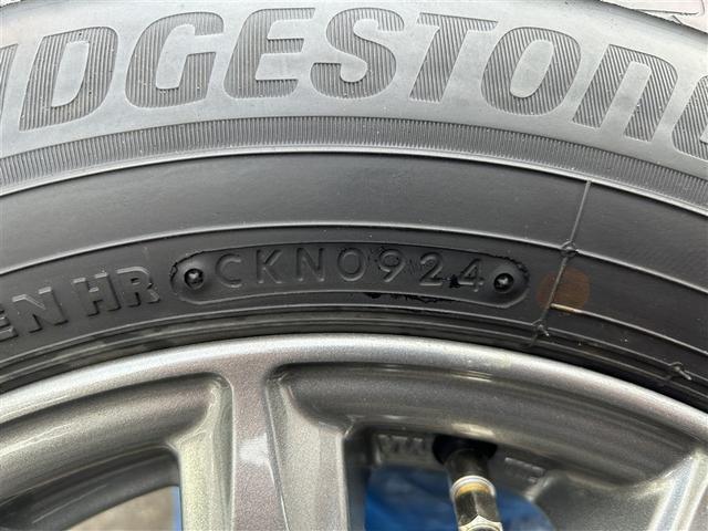 ヤリス X 4WD メモリーナビ バックカメラ 衝突被害軽減システム ETC(12枚目)