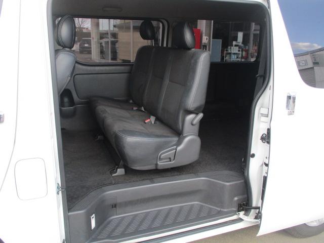 ハイエースバン スーパーＧＬ　ダークプライム　４ＷＤ　６速ＡＴ　両側パワースライドドア　純正バックモニター　スマートキー　リアヒーター　リアクーラー　本州仕入れ（15枚目）