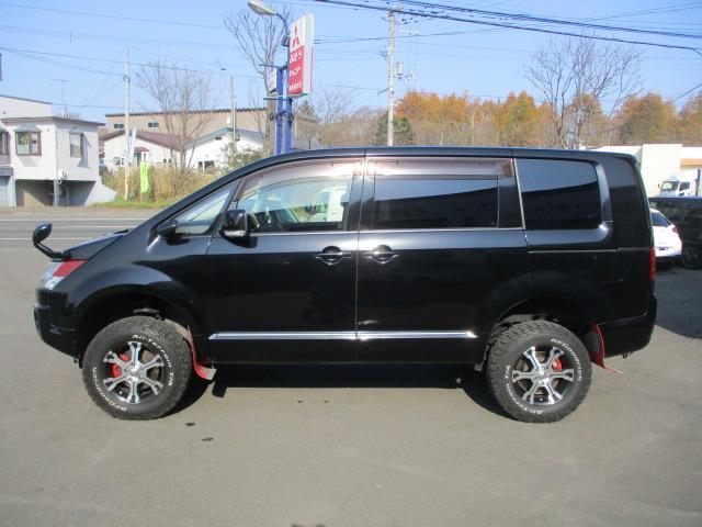 デリカD:5 D パワーパッケージ 4インチリフトアップ 4WD 8人乗り アルパインディスプレイオーディオ MKWアルミ BFグッドリッチA/T225/75R16 エンジンスターター バックカメラ 両側パワスラ ETC 前後ドラレコ(8枚目)