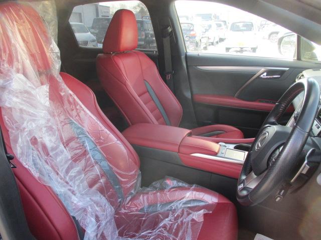 ＲＸ ＲＸ４５０ｈ　Ｆスポーツ　ＴＲＤフルエアロ　ＴＲＤマフラー　４ＷＤ　開閉式ムーンルーフ　パノラミックビューモニタ　マークレビンソン　赤革シート　純正アルミ　３眼ＬＥＤヘッド　パワーバックドア　クルーズコントロール　冬タイヤ積込（16枚目）