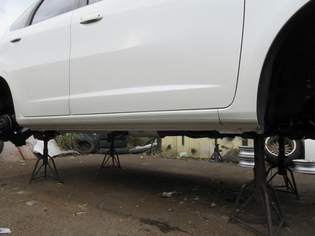 フィット シーズ　４ＷＤ　オートマ　ナビ取説有　ブルートゥース　ＤＶＤ再生　バックカメラ　フルセグＴＶ　エンスタ　ＥＴＣ　ノックスドール施工済　ドラレコ　夏冬タイヤ付　オートエアコン　ミラーヒーター　フロント熱線（16枚目）